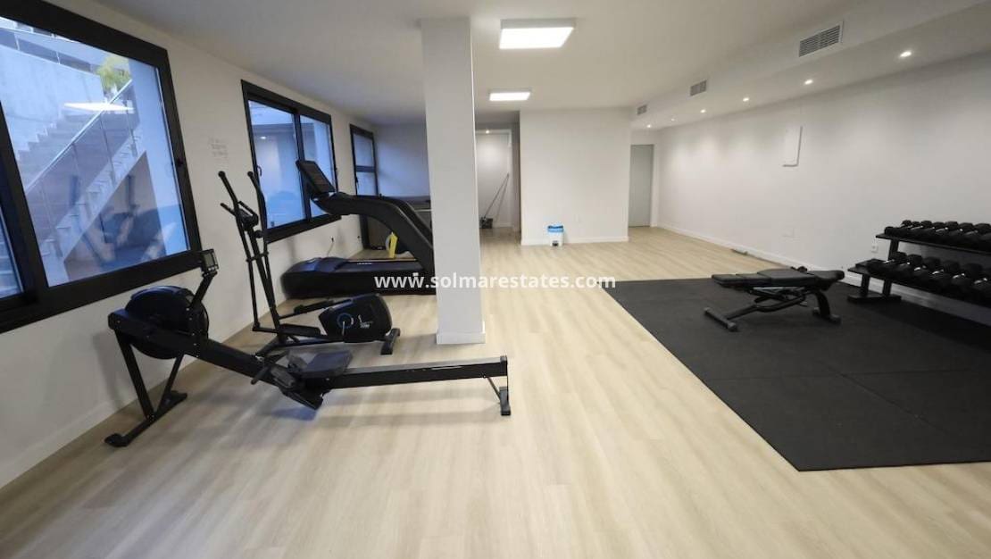 2 slaapkamer Appartement te koop in Playa Flamenca met zwembad - € 358.000 (Ref: 9733593)