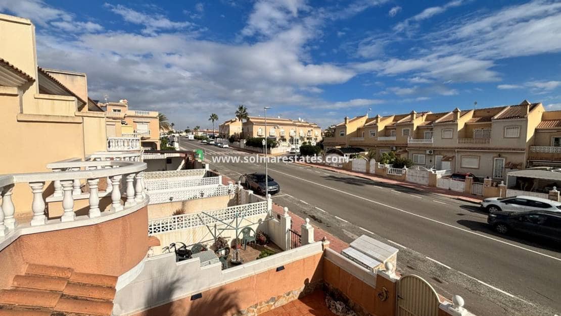 2 quarto Casa em Banda para venda em Dona Pepa com piscina - 164 995 € (Ref: 9736132)