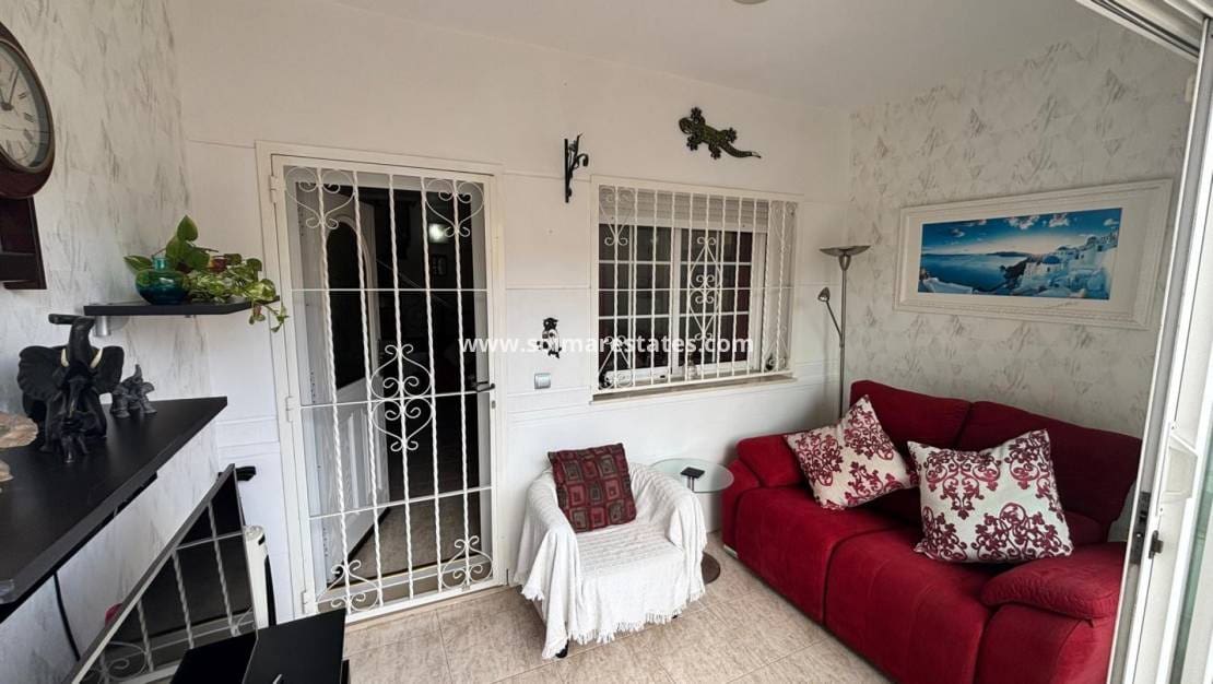 2 quarto Casa em Banda para venda em Dona Pepa com piscina - 164 995 € (Ref: 9736132)