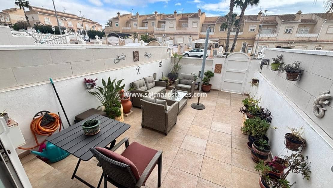 2 quarto Casa em Banda para venda em Dona Pepa com piscina - 164 995 € (Ref: 9736132)