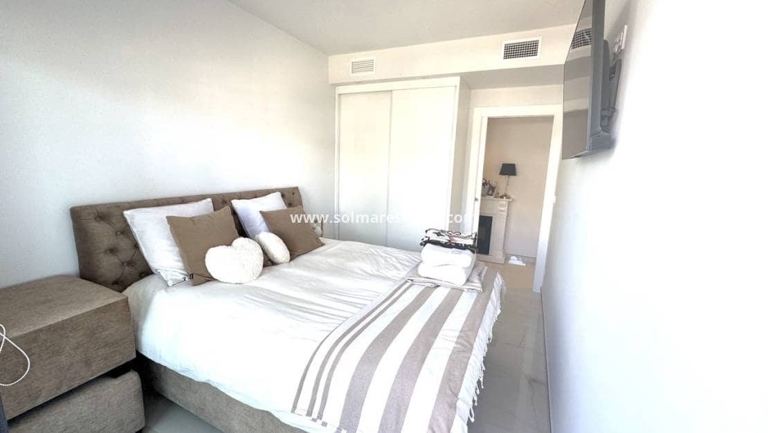 3 slaapkamer Appartement te koop in Playa Flamenca met zwembad - € 450.000 (Ref: 9737274)