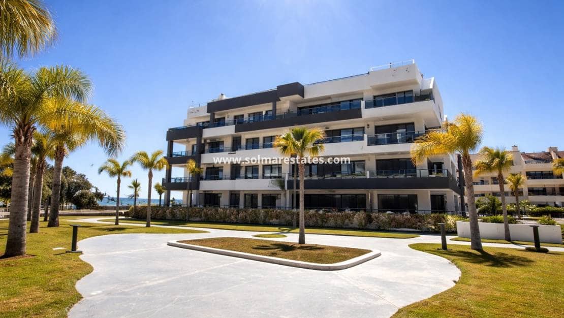 3 slaapkamer Appartement te koop in Playa Flamenca met zwembad - € 450.000 (Ref: 9737274)