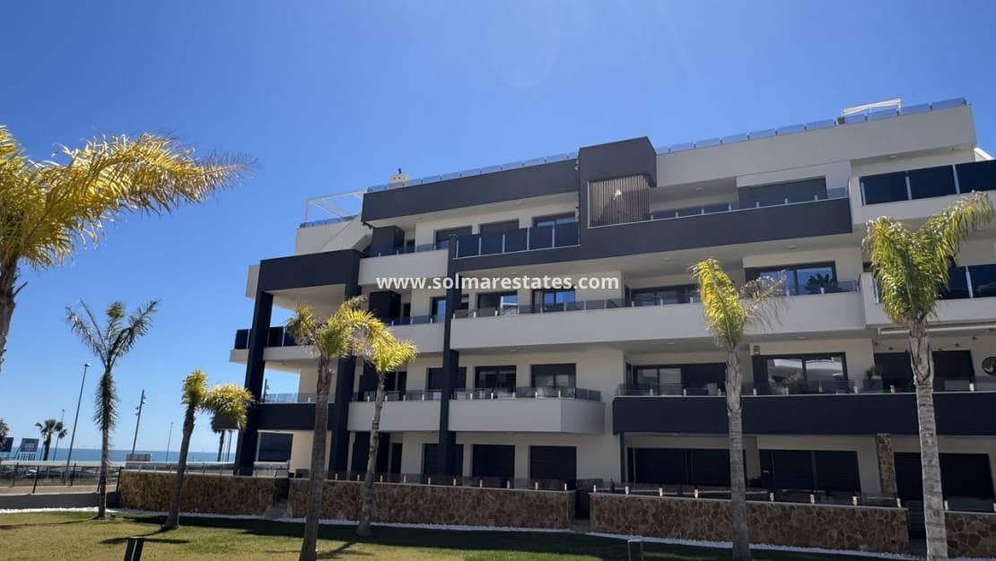 3 slaapkamer Appartement te koop in Playa Flamenca met zwembad - € 450.000 (Ref: 9737274)