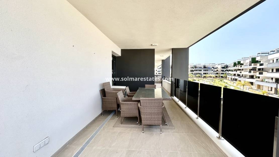 Apartamento de 3 habitaciones en Playa Flamenca en venta con piscina - 450.000 € (Ref: 9737274)