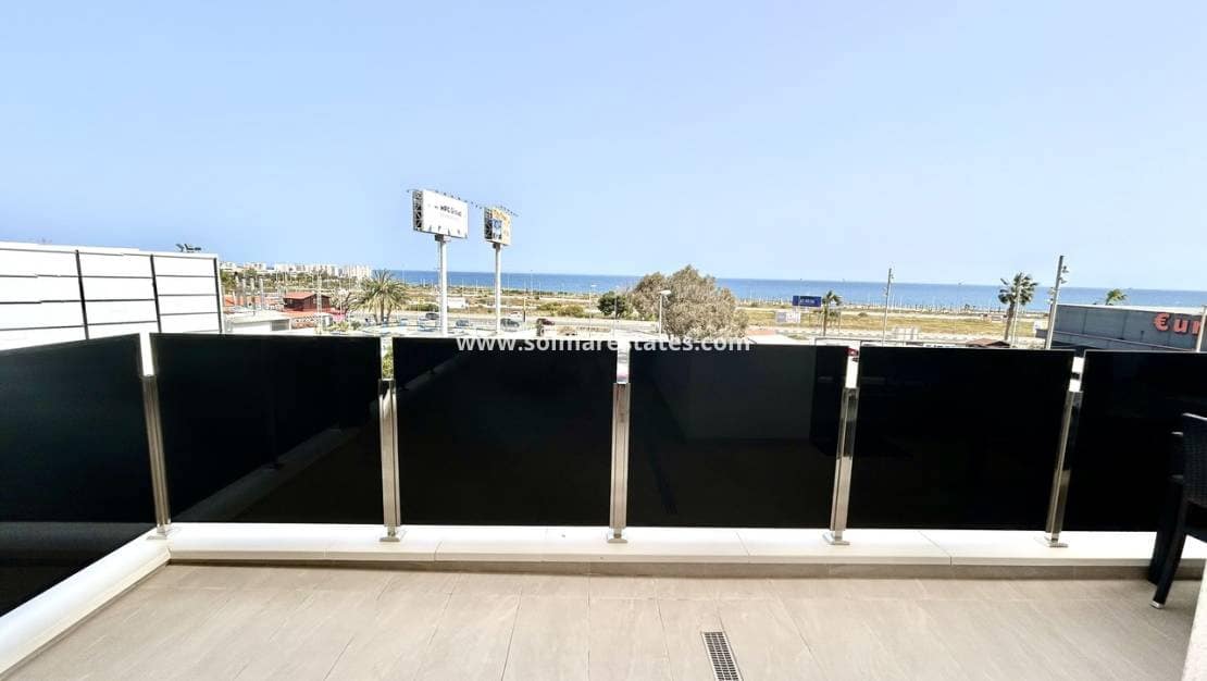 Apartamento de 3 habitaciones en Playa Flamenca en venta con piscina - 450.000 € (Ref: 9737274)