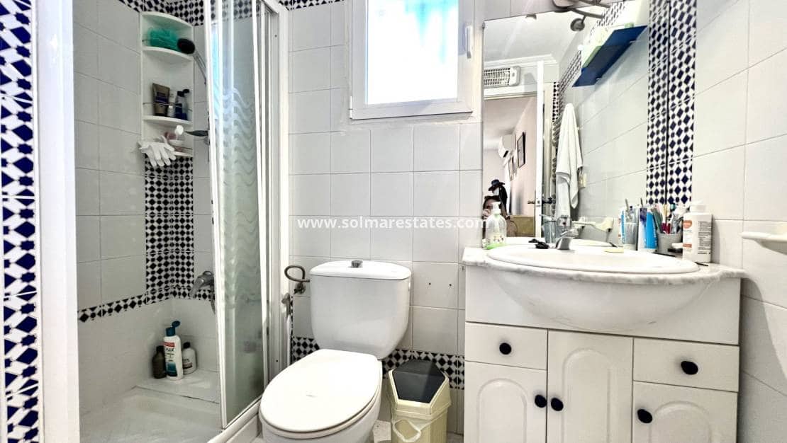 Apartamento de 1 habitación en Villamartin en venta con piscina - 105.000 € (Ref: 9739099)