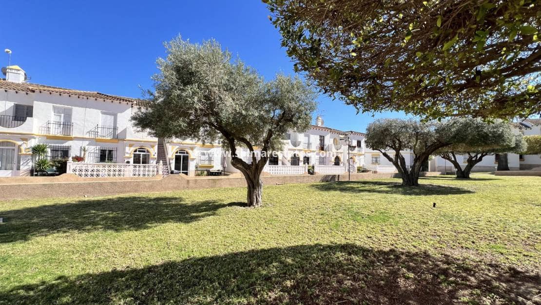 Apartamento de 1 habitación en Villamartin en venta con piscina - 105.000 € (Ref: 9739099)