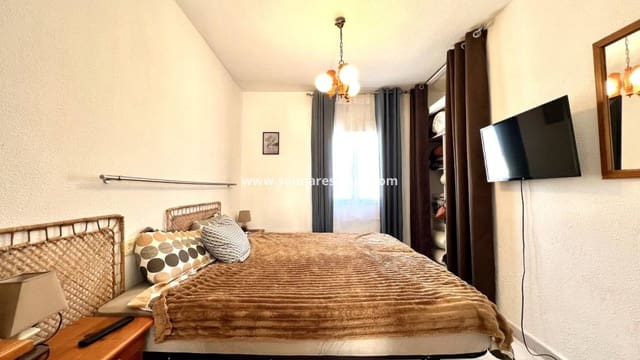 Apartamento de 1 habitación en Villamartin, Orihuela en venta con piscina - 105.000 € (Ref: 9739099)