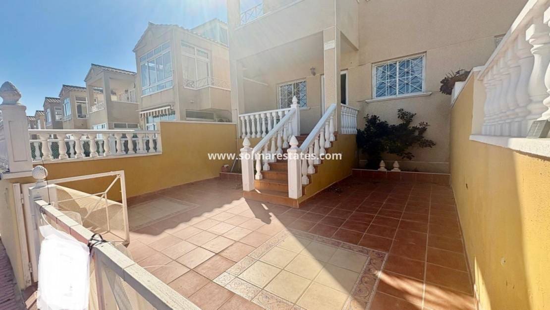 2 bedroom Apartment for sale in Playa Flamenca with pool - € 149,500 (Ref: 9739250)