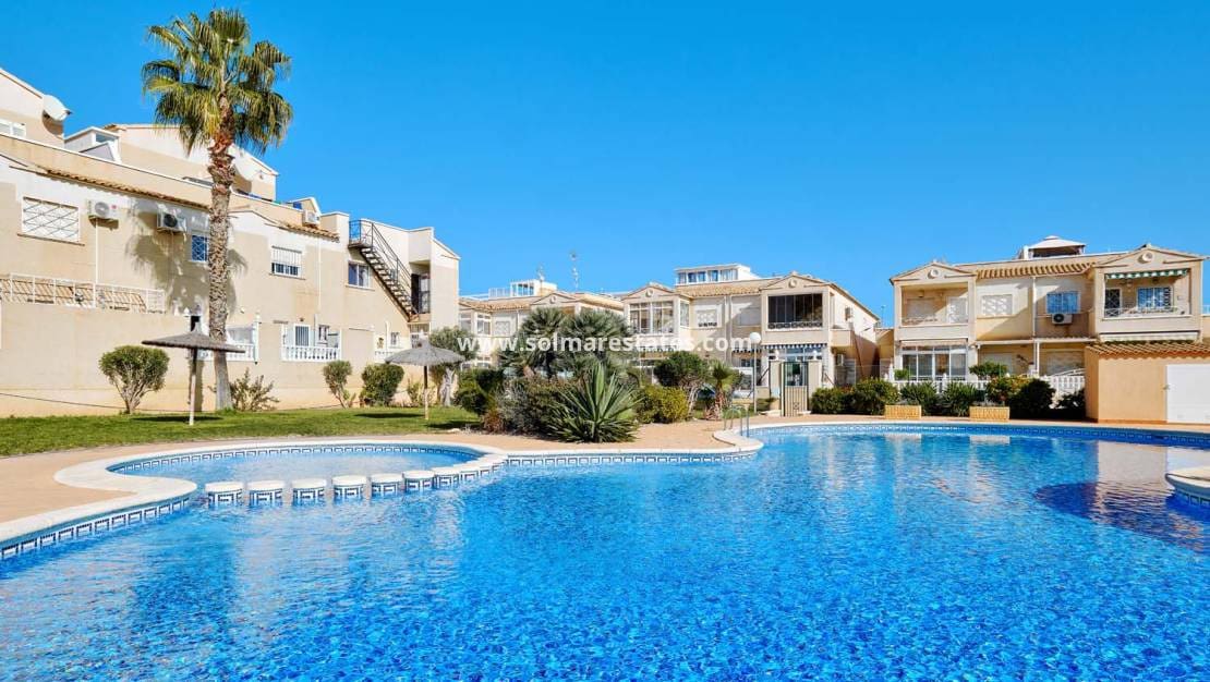 2 bedroom Apartment for sale in Playa Flamenca with pool - € 149,500 (Ref: 9739250)