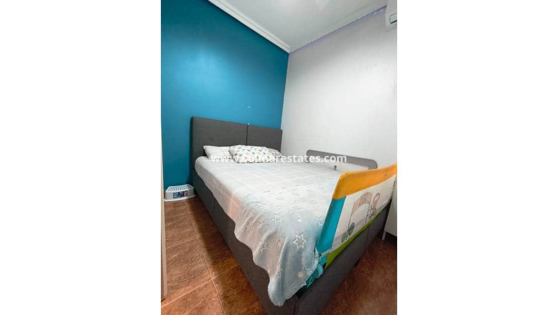 2 bedroom Bungalow for sale in La Florida with pool - € 139,000 (Ref: 9739251)