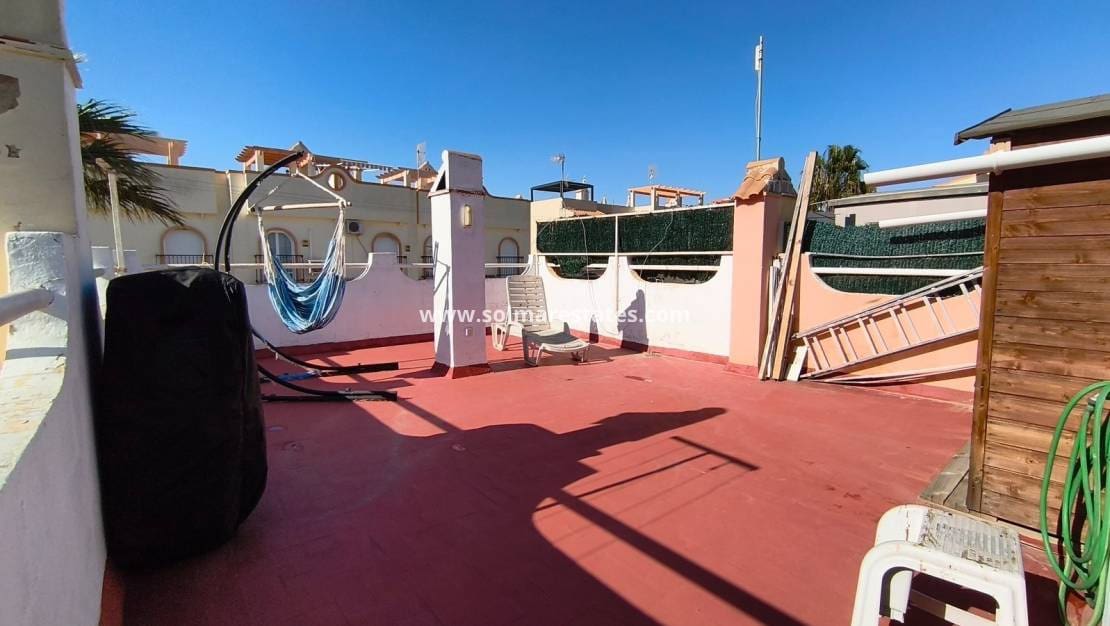 2 bedroom Bungalow for sale in La Florida with pool - € 139,000 (Ref: 9739251)