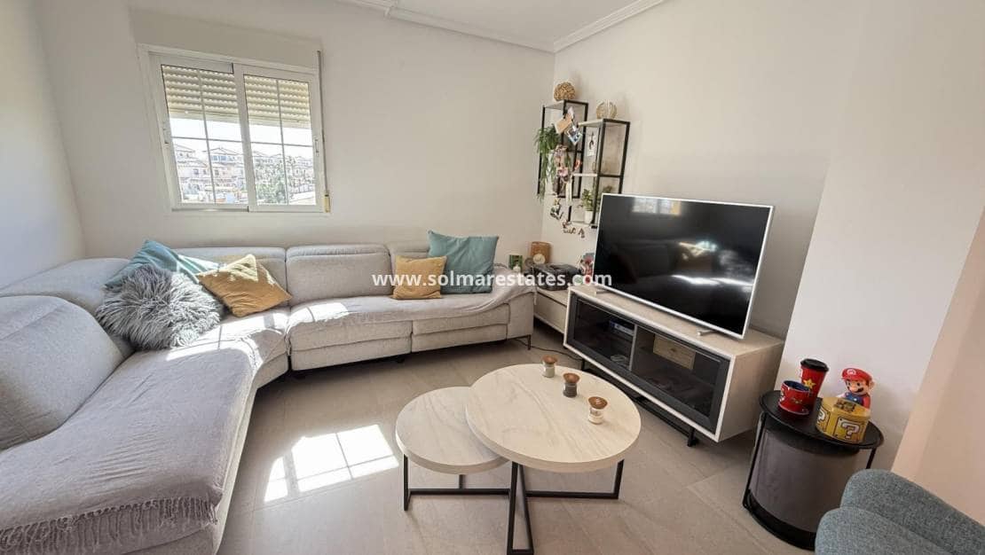 3 soveværelse Lejlighed til salg i Cabo Roig med swimmingpool - € 269.000 (Ref: 9748218)