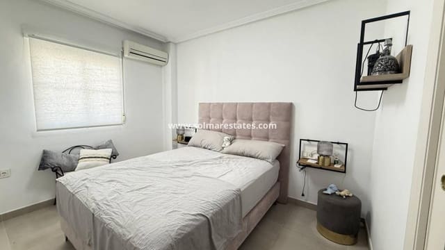 3 soveværelse Lejlighed til salg i Cabo Roig, Orihuela med swimmingpool - € 269.000 (Ref: 9748218)