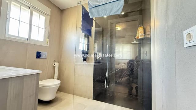 3 soveværelse Lejlighed til salg i Cabo Roig, Orihuela med swimmingpool - € 269.000 (Ref: 9748218)