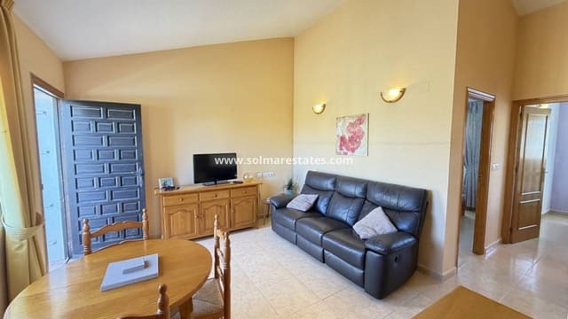 Apartamento de 2 habitaciones en Villamartin, Orihuela en venta con piscina - 139.995 € (Ref: 9748379)