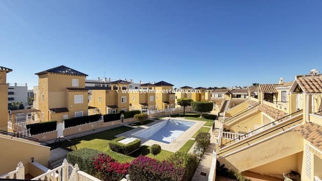 Apartamento de 2 habitaciones en Villamartin, Orihuela en venta con piscina - 139.995 € (Ref: 9748379)