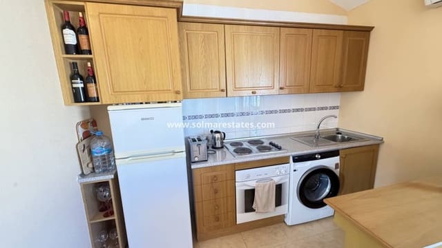 Apartamento de 2 habitaciones en Villamartin, Orihuela en venta con piscina - 139.995 € (Ref: 9748379)