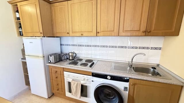 Apartamento de 2 habitaciones en Villamartin, Orihuela en venta con piscina - 139.995 € (Ref: 9748379)