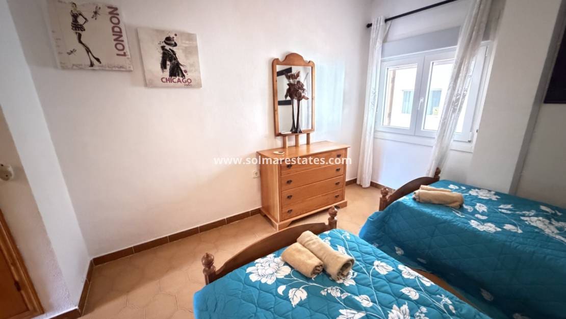 2 bedroom Apartment for sale in Villamartin with pool - € 164,900 (Ref: 9748381)