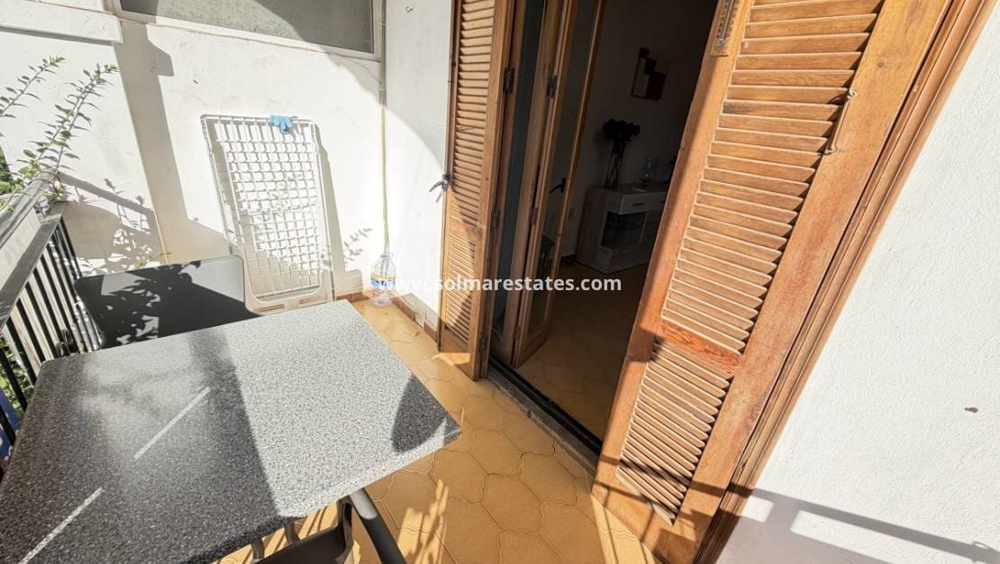 2 bedroom Apartment for sale in Villamartin with pool - € 164,900 (Ref: 9748381)