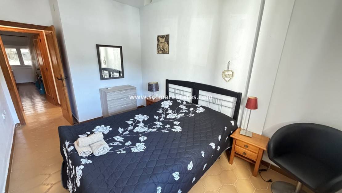 2 bedroom Apartment for sale in Villamartin with pool - € 164,900 (Ref: 9748381)
