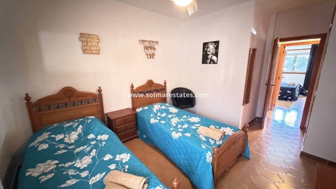 2 bedroom Apartment for sale in Villamartin with pool - € 164,900 (Ref: 9748381)