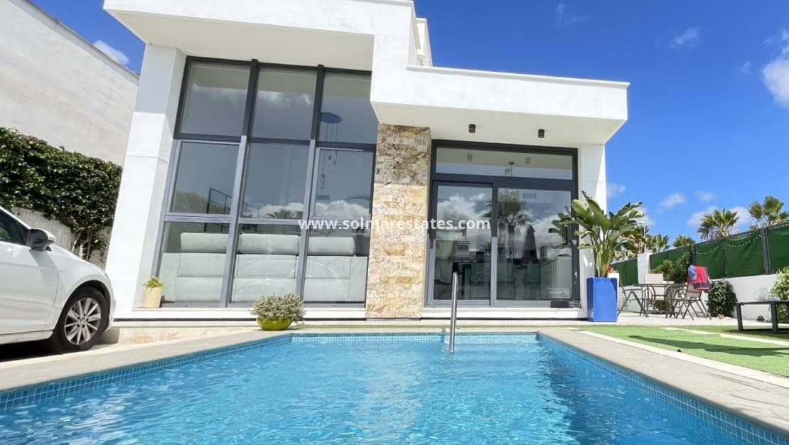 2 soverom Villa til salgs i Dona Pepa med svømmebasseng - € 369 000 (Ref: 9750868)