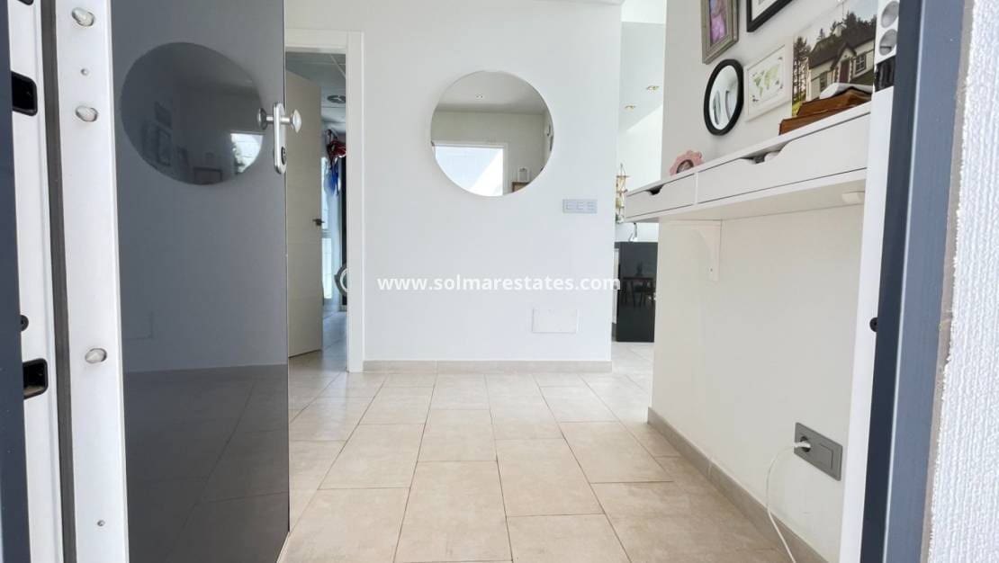 2 soverom Villa til salgs i Dona Pepa med svømmebasseng - € 369 000 (Ref: 9750868)