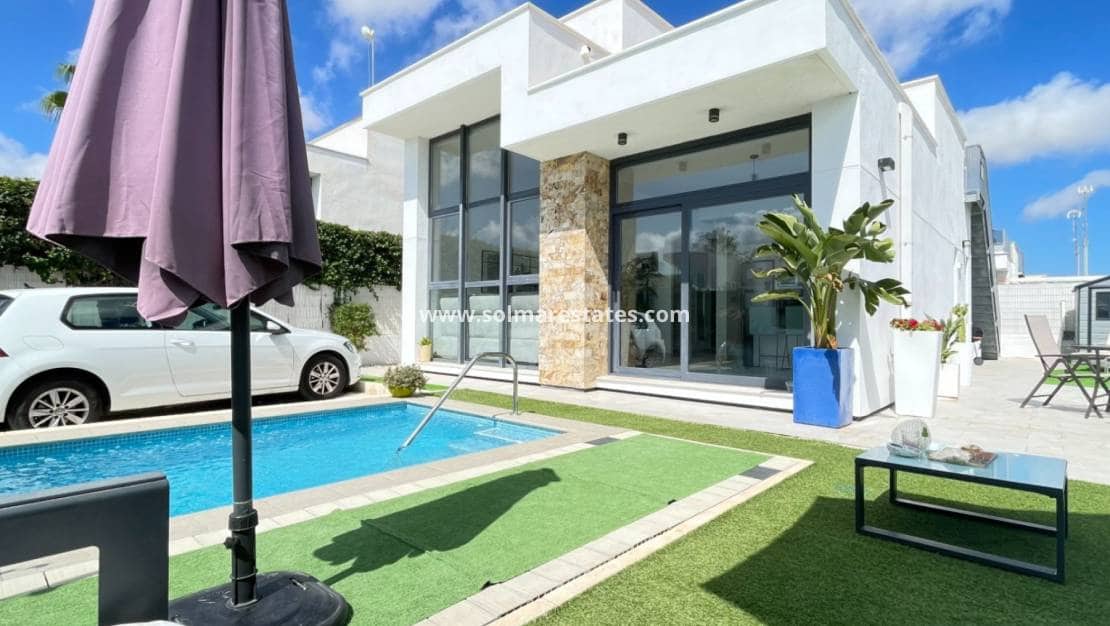 2 soverom Villa til salgs i Dona Pepa med svømmebasseng - € 369 000 (Ref: 9750868)