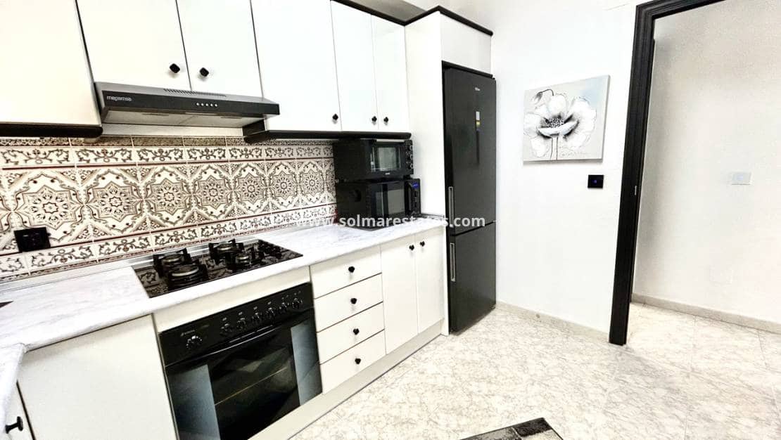 2 slaapkamer Huis te koop in Playa Flamenca met zwembad - € 259.000 (Ref: 9752359)