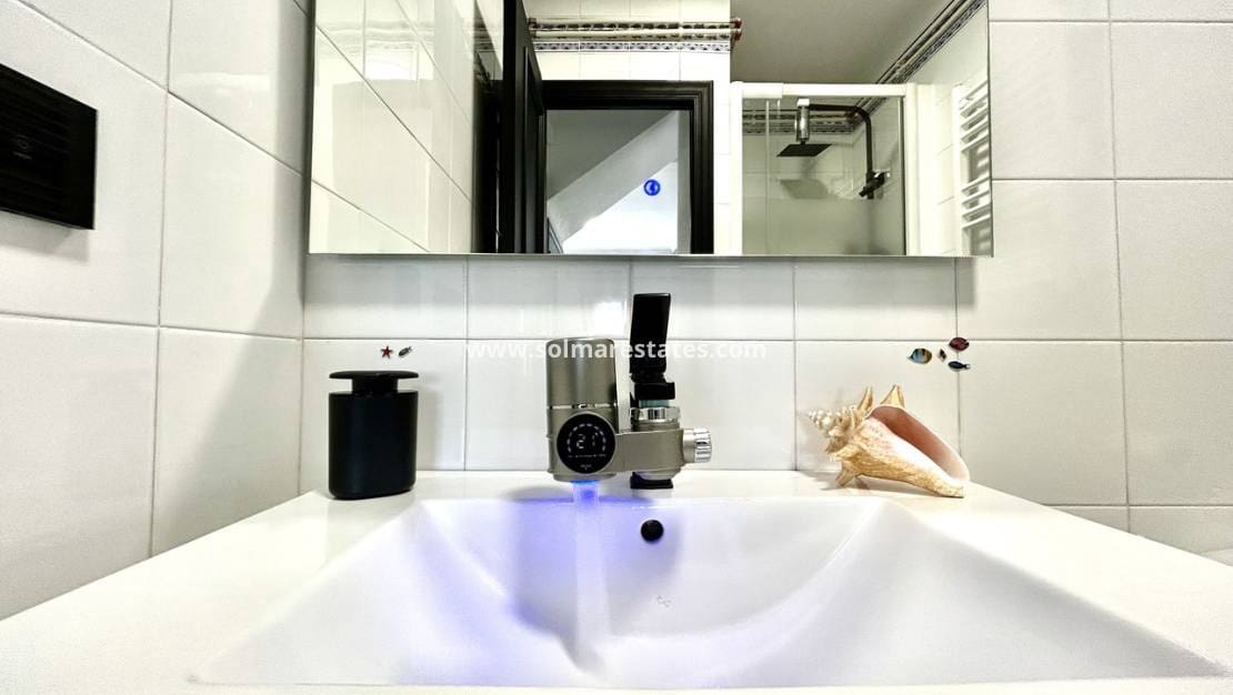 2 slaapkamer Huis te koop in Playa Flamenca met zwembad - € 259.000 (Ref: 9752359)