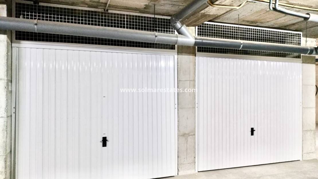 2 slaapkamer Huis te koop in Playa Flamenca met zwembad - € 259.000 (Ref: 9752359)