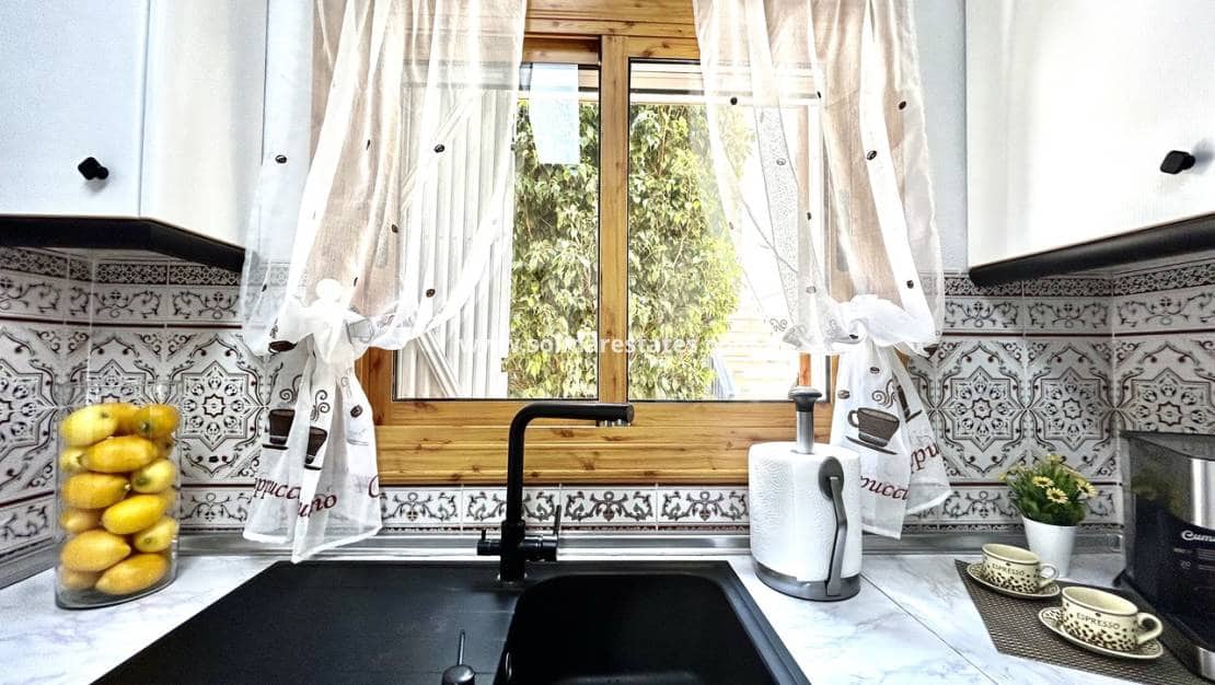 2 slaapkamer Huis te koop in Playa Flamenca met zwembad - € 259.000 (Ref: 9752359)