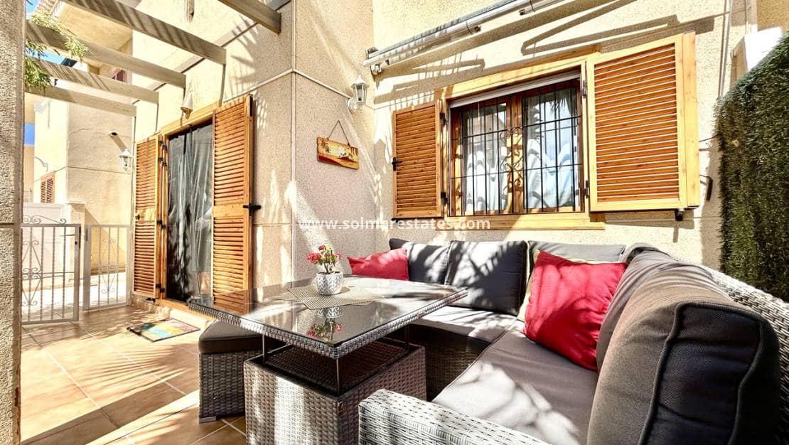 2 slaapkamer Huis te koop in Playa Flamenca met zwembad - € 259.000 (Ref: 9752359)