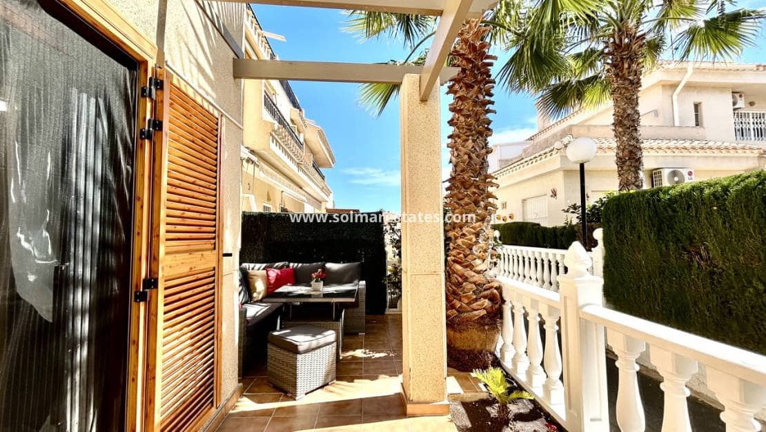 2 slaapkamer Huis te koop in Playa Flamenca met zwembad - € 259.000 (Ref: 9752359)