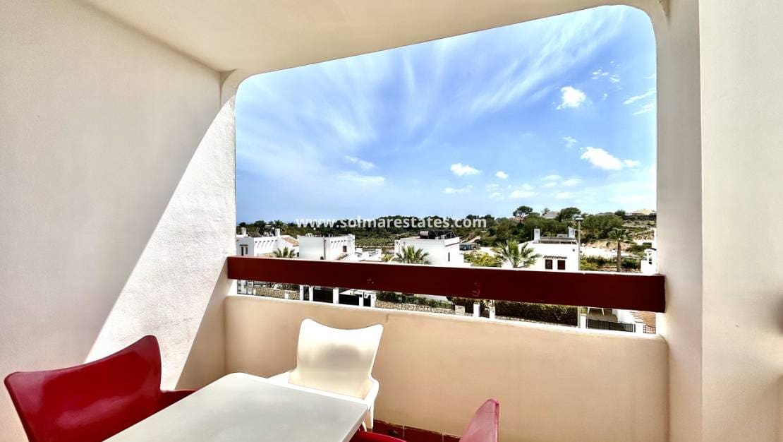 2 soveværelse Lejlighed til salg i Villamartin med swimmingpool - € 190.000 (Ref: 9752360)