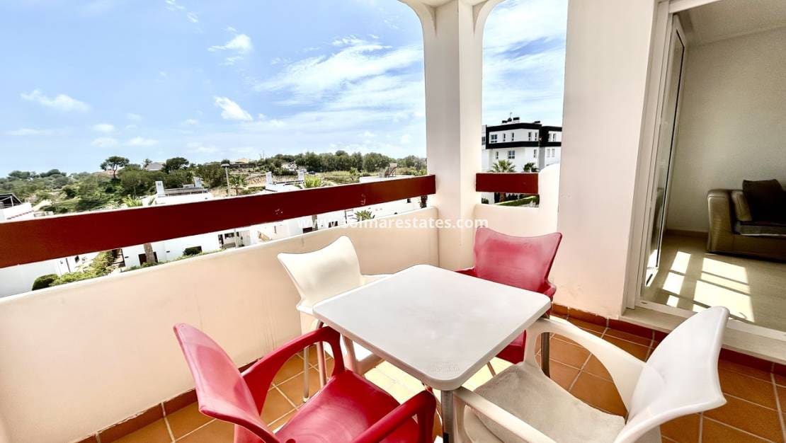 2 soveværelse Lejlighed til salg i Villamartin med swimmingpool - € 190.000 (Ref: 9752360)