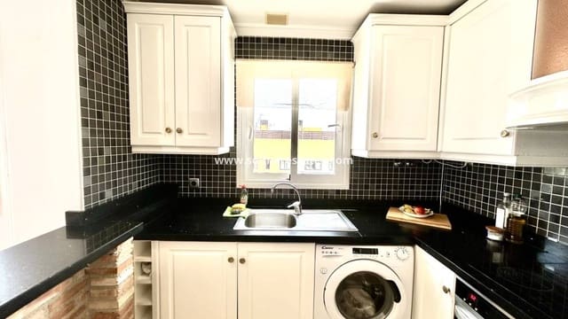 2 soveværelse Lejlighed til salg i Villamartin, Orihuela med swimmingpool - € 190.000 (Ref: 9752360)