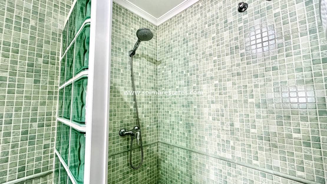 2 soveværelse Lejlighed til salg i Villamartin med swimmingpool - € 190.000 (Ref: 9752360)