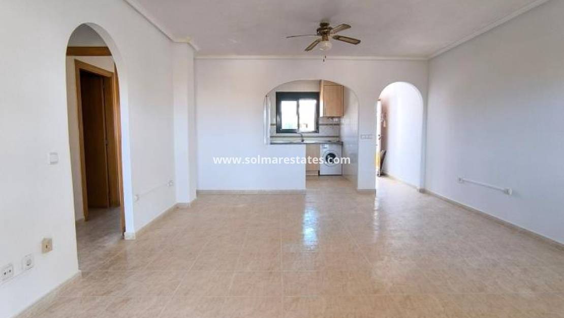 2 soveværelse Lejlighed til salg i Dona Pepa med swimmingpool - € 169.950 (Ref: 9752472)