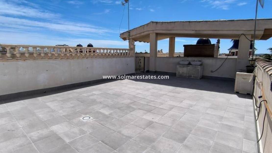 2 soveværelse Lejlighed til salg i Dona Pepa med swimmingpool - € 169.950 (Ref: 9752472)