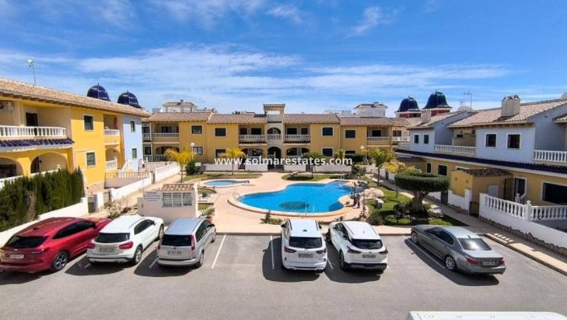 2 soveværelse Lejlighed til salg i Dona Pepa med swimmingpool - € 169.950 (Ref: 9752472)