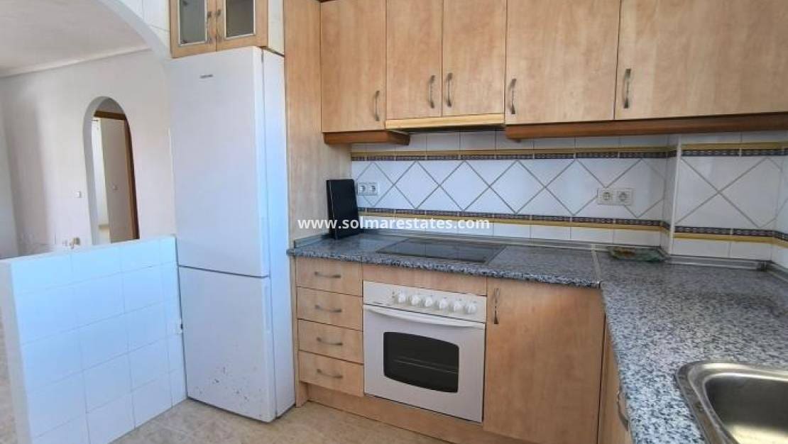 2 soveværelse Lejlighed til salg i Dona Pepa med swimmingpool - € 169.950 (Ref: 9752472)