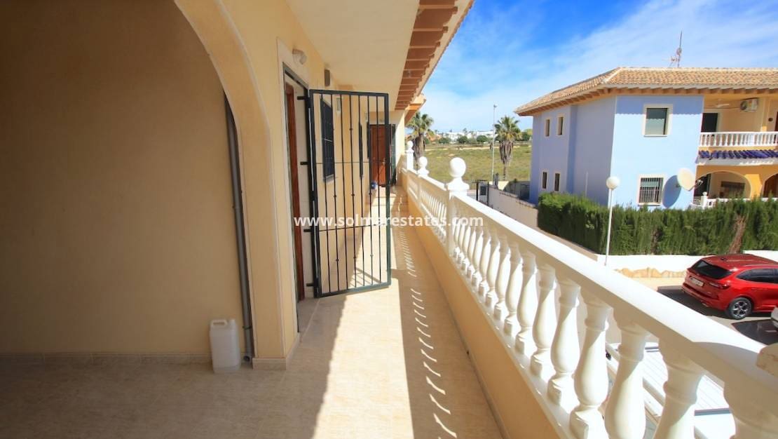 2 soverom Leilighet til salgs i Dona Pepa med svømmebasseng - € 169 950 (Ref: 9752472)