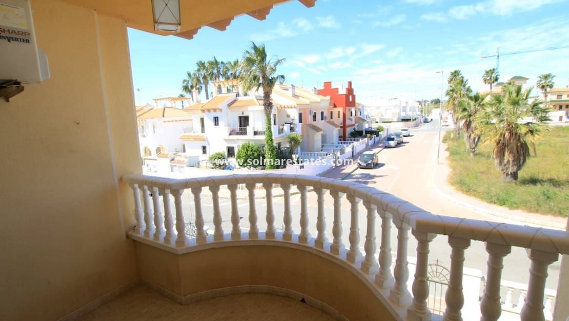 2 soverom Leilighet til salgs i Dona Pepa med svømmebasseng - € 169 950 (Ref: 9752472)