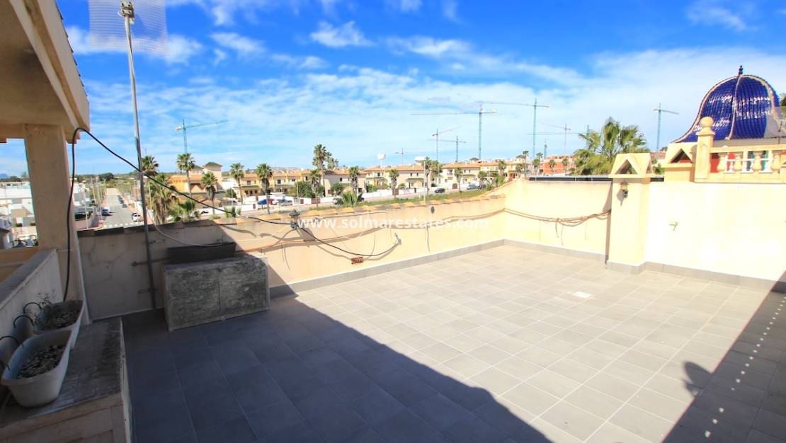 2 soverom Leilighet til salgs i Dona Pepa med svømmebasseng - € 169 950 (Ref: 9752472)