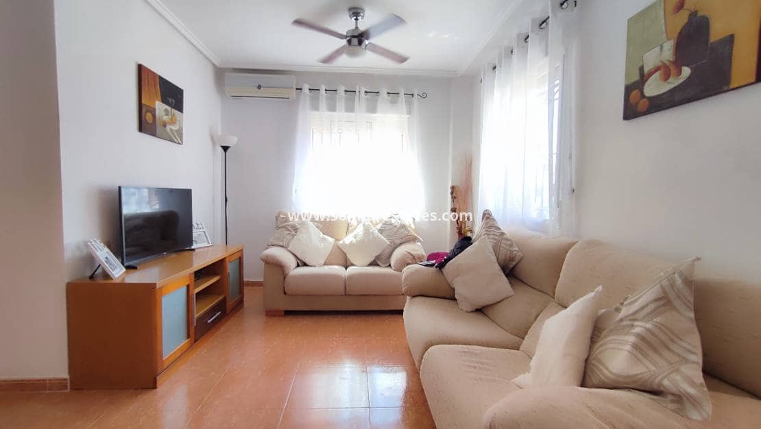 3 sovrum Hus till salu i Los Altos med pool - 215 000 € (Ref: 9752473)