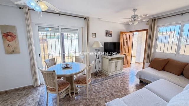 2 Zimmer Apartment zu verkaufen in La Zenia, Orihuela mit Pool - 199.999 € (Ref: 9771818)
