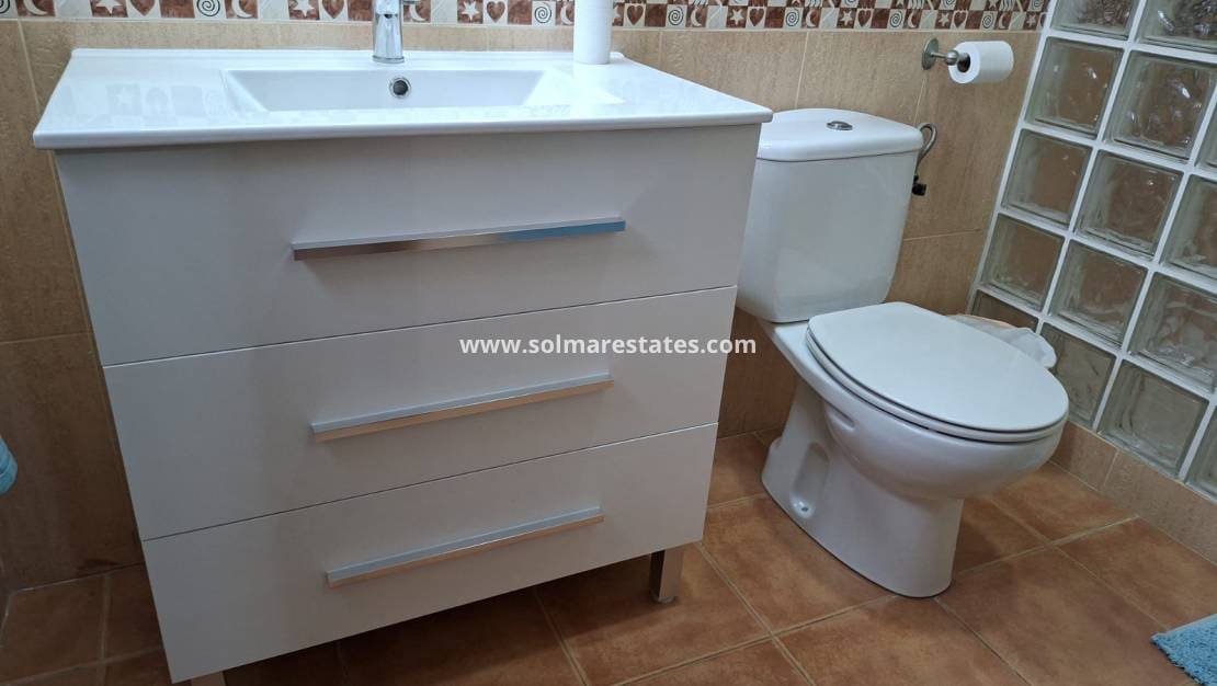 5 soveværelse Villa til salg i Catral med swimmingpool - € 449.995 (Ref: 9772439)